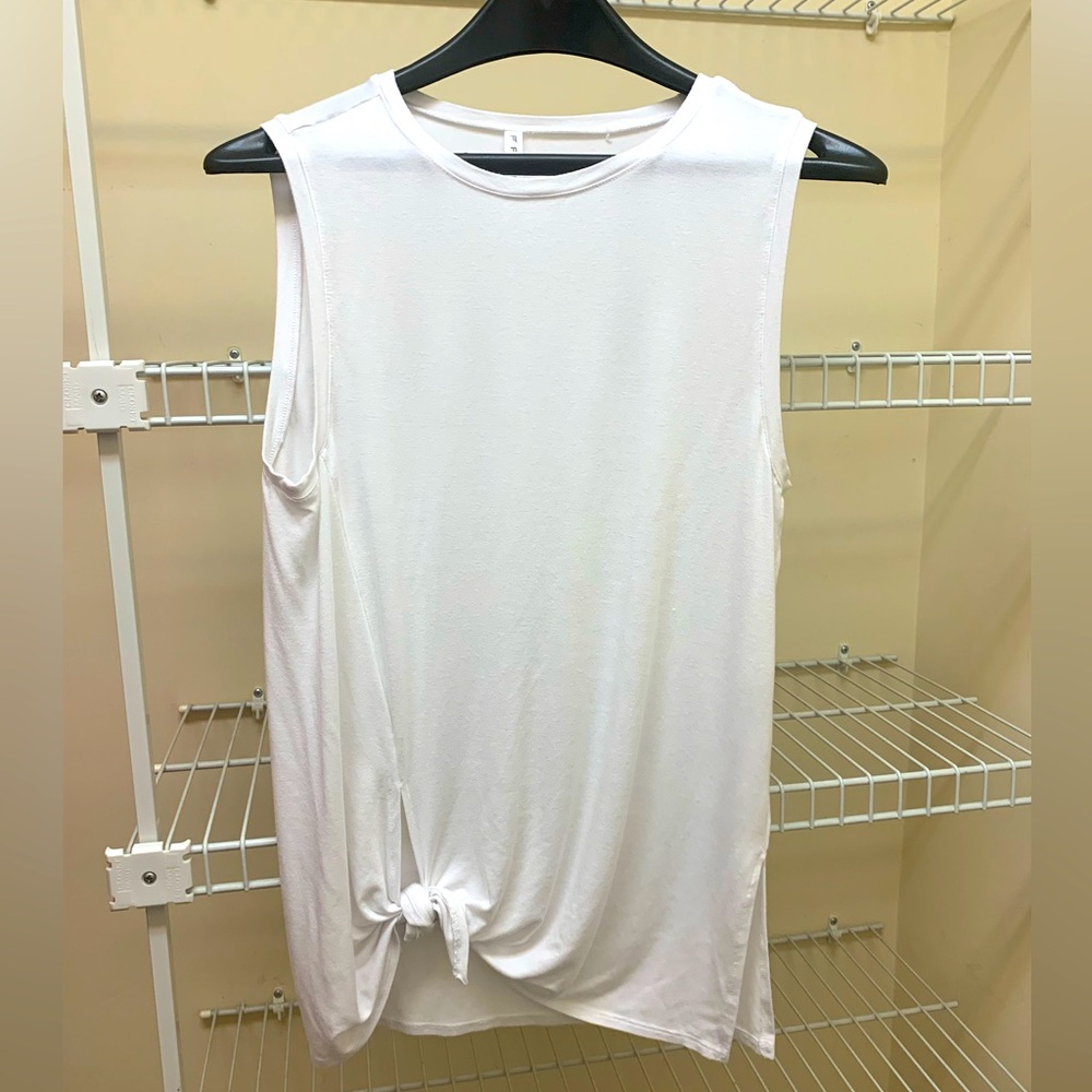 Fabletics cute top.
